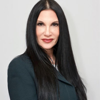Elizabeth Capelli, Vice President Marketing & Client Relations on Influential Women