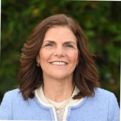 Lauren Fryefield, Chief Marketing Officer on Influential Women