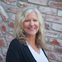 Leslie Gaynor, Vice President, Sales & Marketing on Influential Women