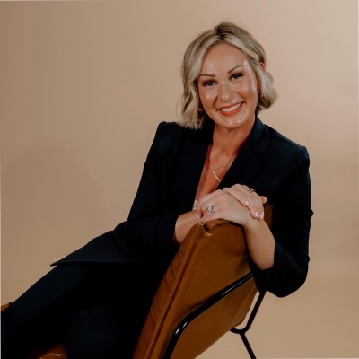 Lindsey Sanson, Vice President Business Development on Influential Women