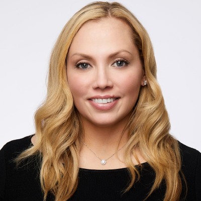 Lisa Kalscheur, Acting Chief Marketing Officer & Strategic Advisor on Influential Women