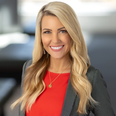 Lisa Loughry, Executive Vice President, Marketing and National Account Retirement Sales on Influential Women