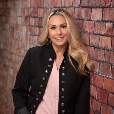 Lisa Mesenko, SVP of HR, Marketing & Strategic Growth on Influential Women