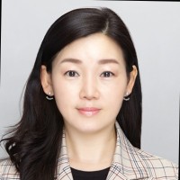 Nicky Kim, Global Head of Human Resources on Influential Women