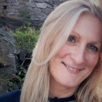Sandra Wanat, CMO & Director of Content Strategy on Influential Women
