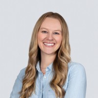 Sarah Stadler, Vice President Marketing, Start-up Marketing Executive, Fractional Marketing Leader, Coach on Influential Women